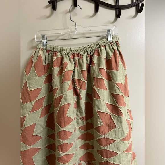 Magnolia Pearl linen short pants OS (item 22.3) - Picture 2 of 6